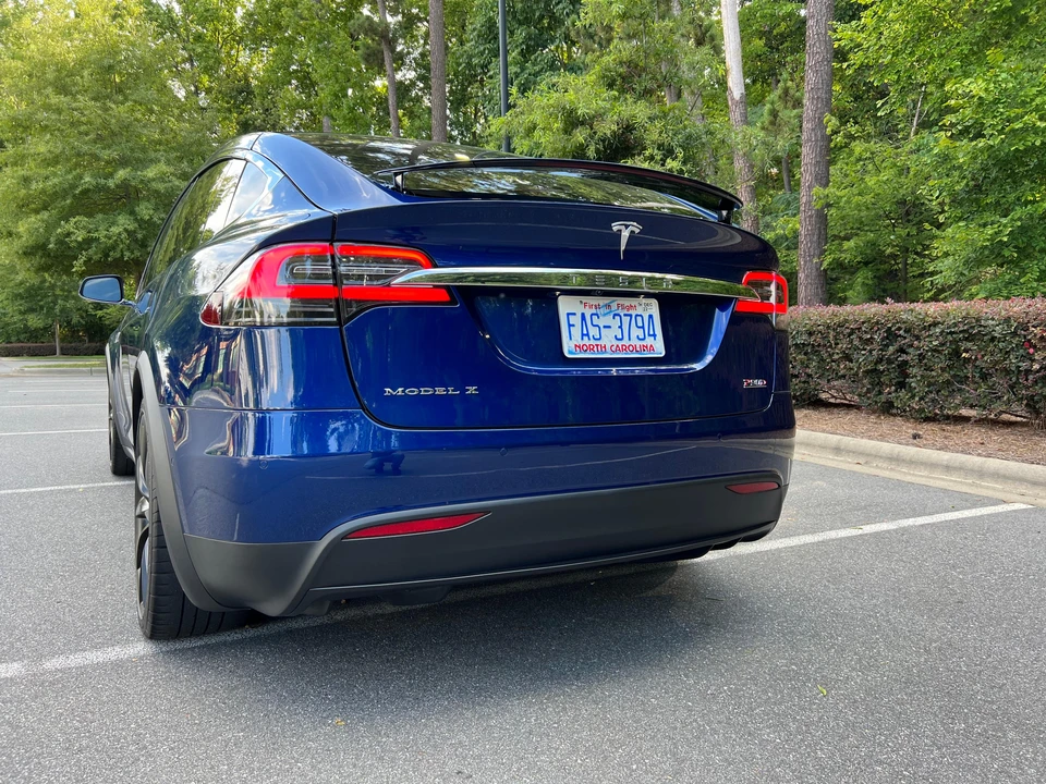 2016 Tesla Model X - Image 8 of 31