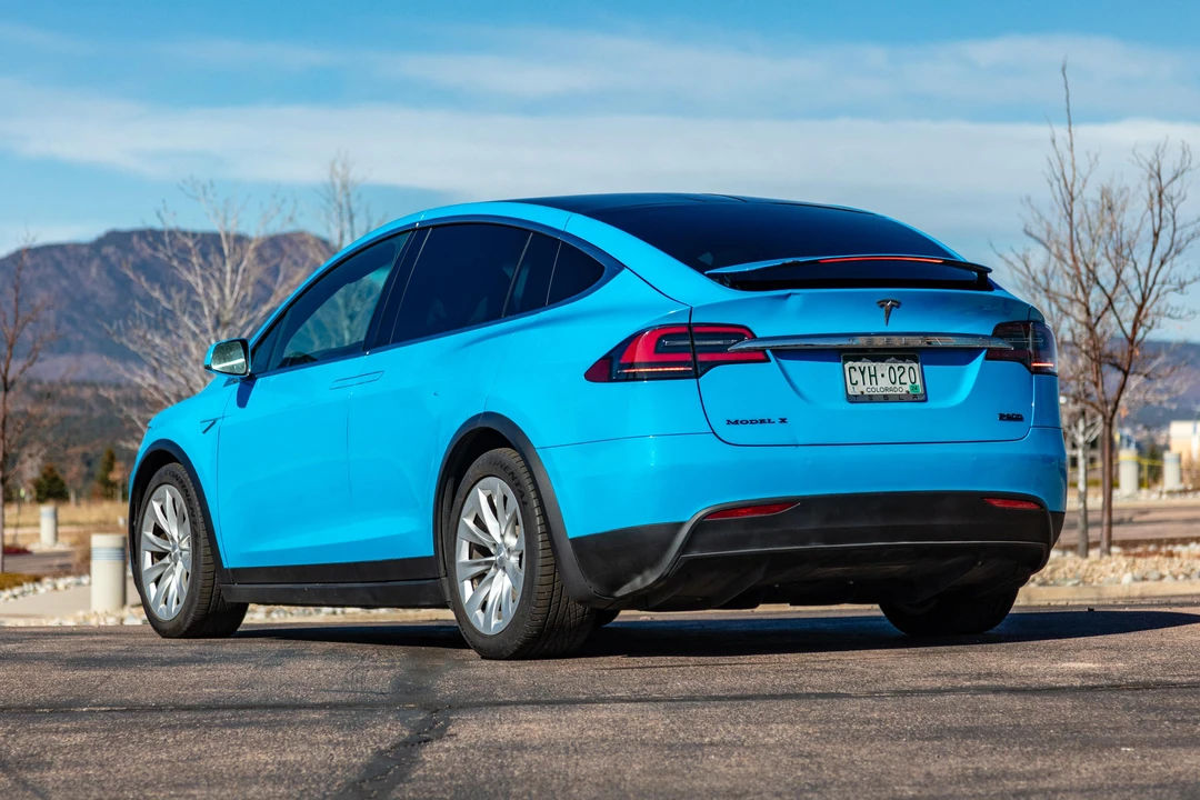 2016 Tesla Model X - Image 8 of 31