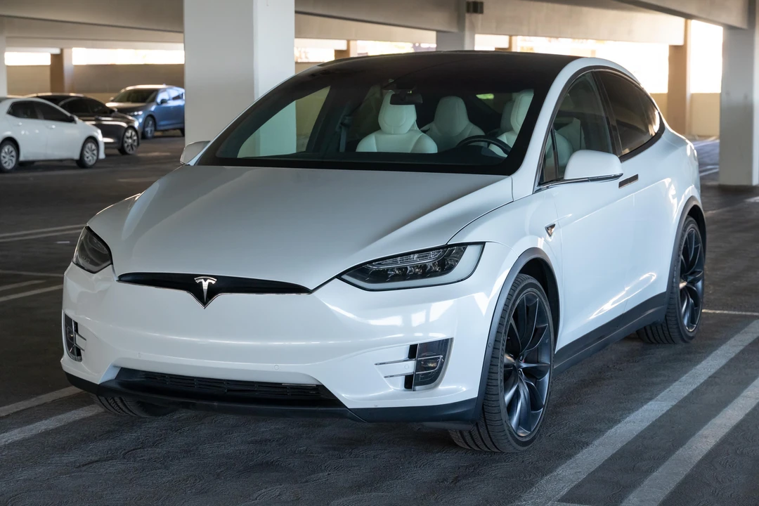 2016 Tesla Model X - Image 6 of 31