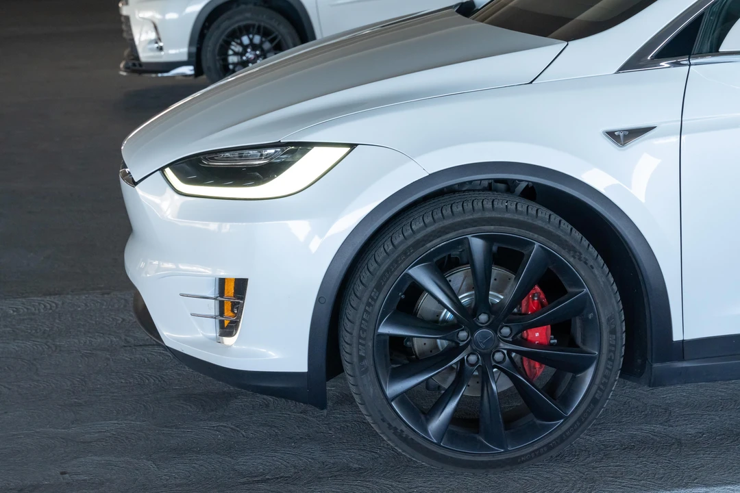 2016 Tesla Model X - Image 31 of 31
