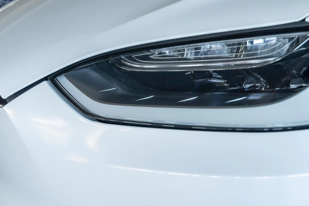 2016 Tesla Model X - Image 26 of 31