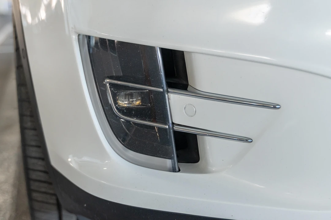 2016 Tesla Model X - Image 15 of 31