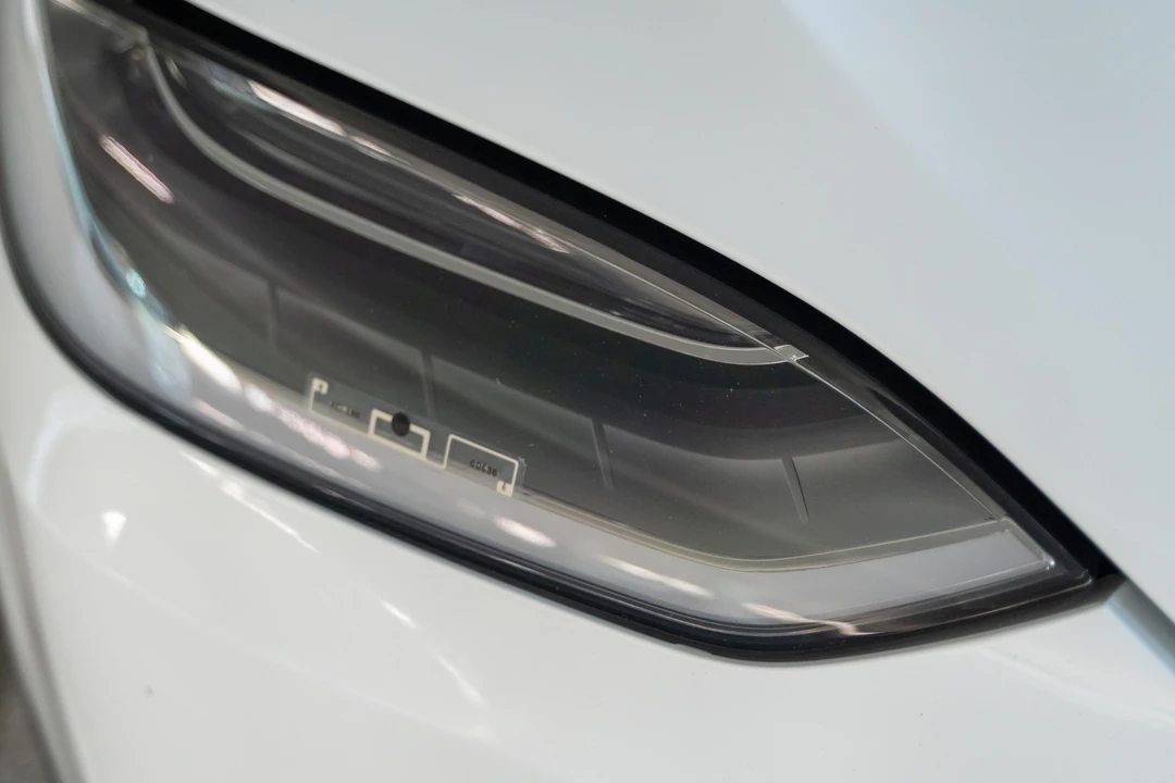 2016 Tesla Model X - Image 13 of 31