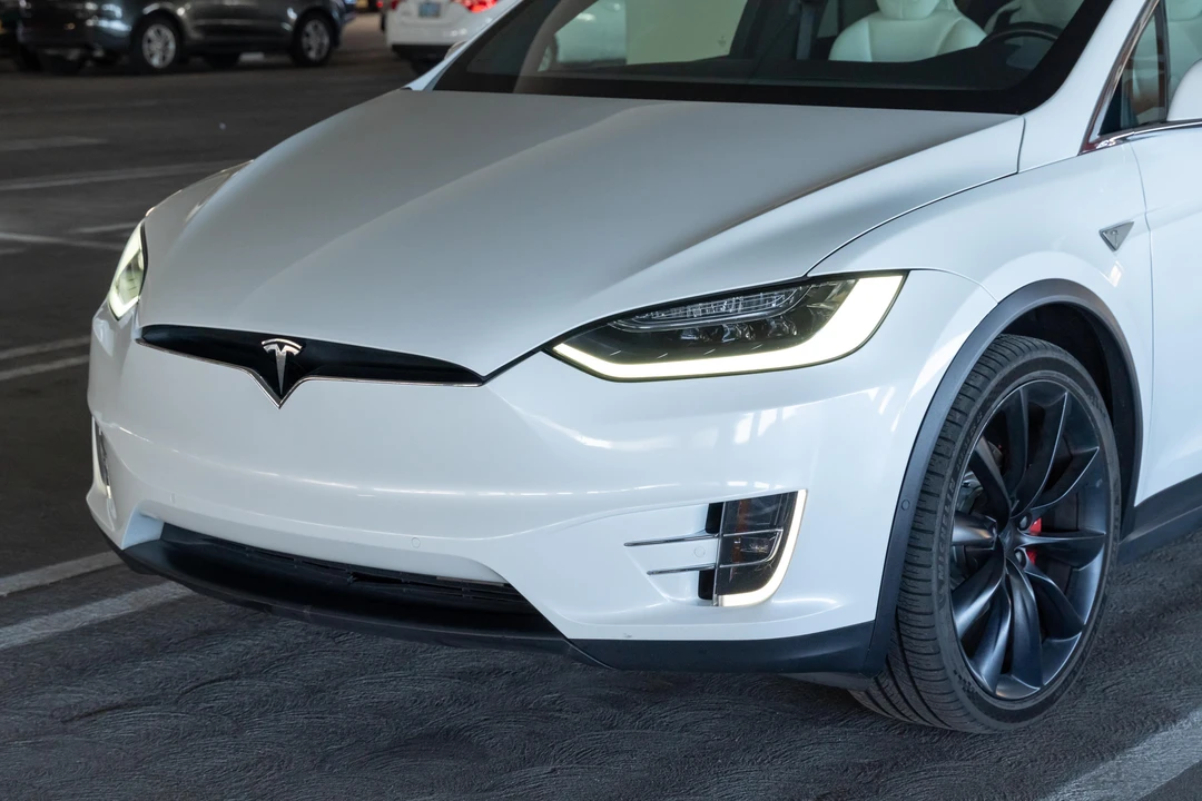2016 Tesla Model X - Image 22 of 31