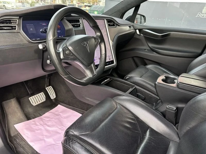 2016 Tesla Model X - Image 10 of 12