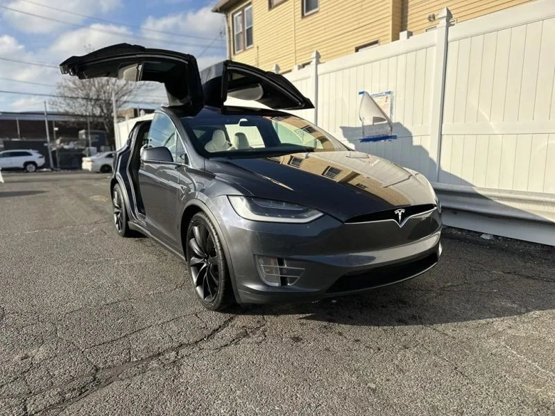 2016 Tesla Model X - Image 3 of 12