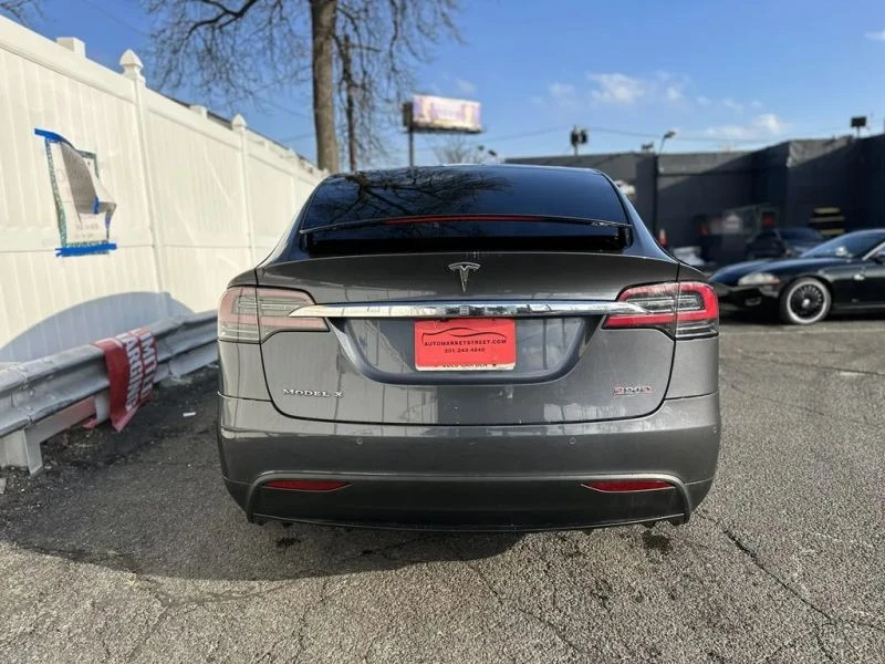 2016 Tesla Model X - Image 6 of 12