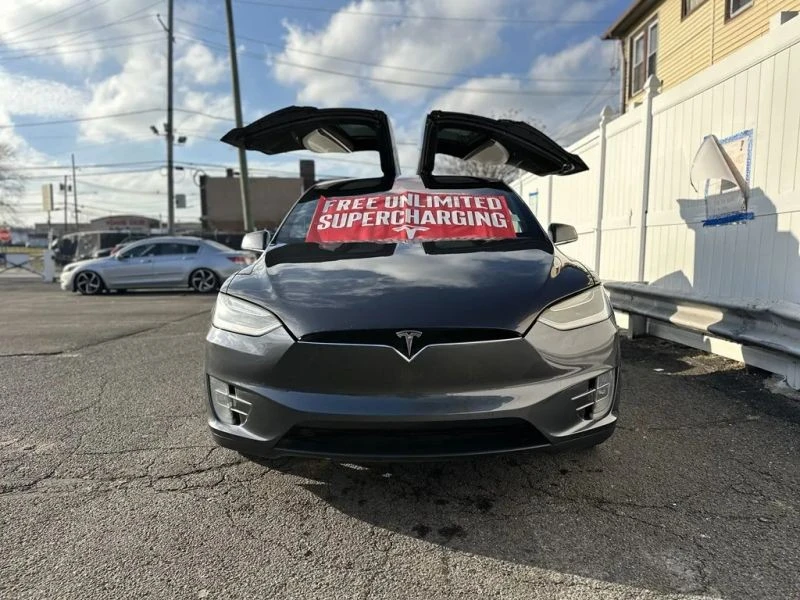 2016 Tesla Model X - Image 2 of 12
