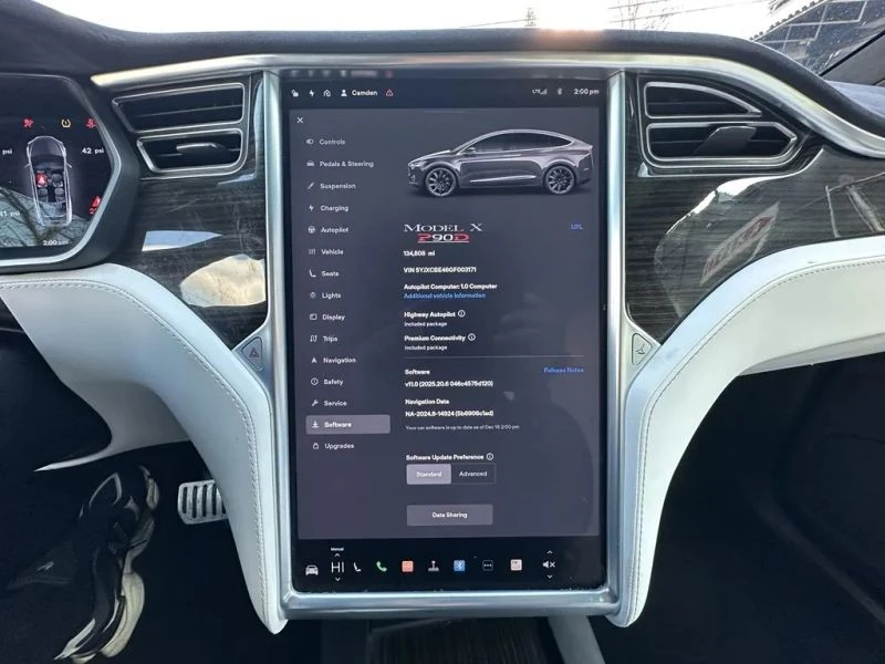 2016 Tesla Model X - Image 10 of 12