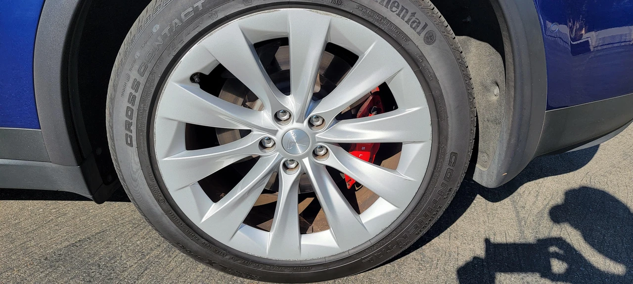 2016 Tesla Model X - Image 21 of 31