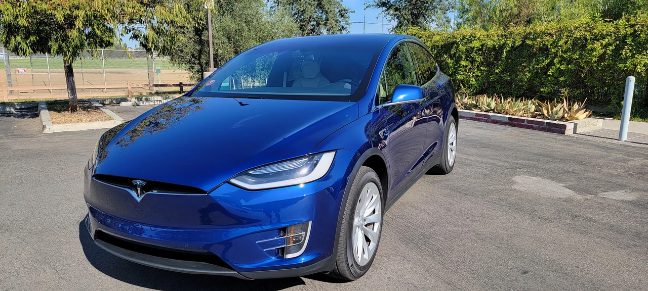 2016 Tesla Model X - Image 8 of 31