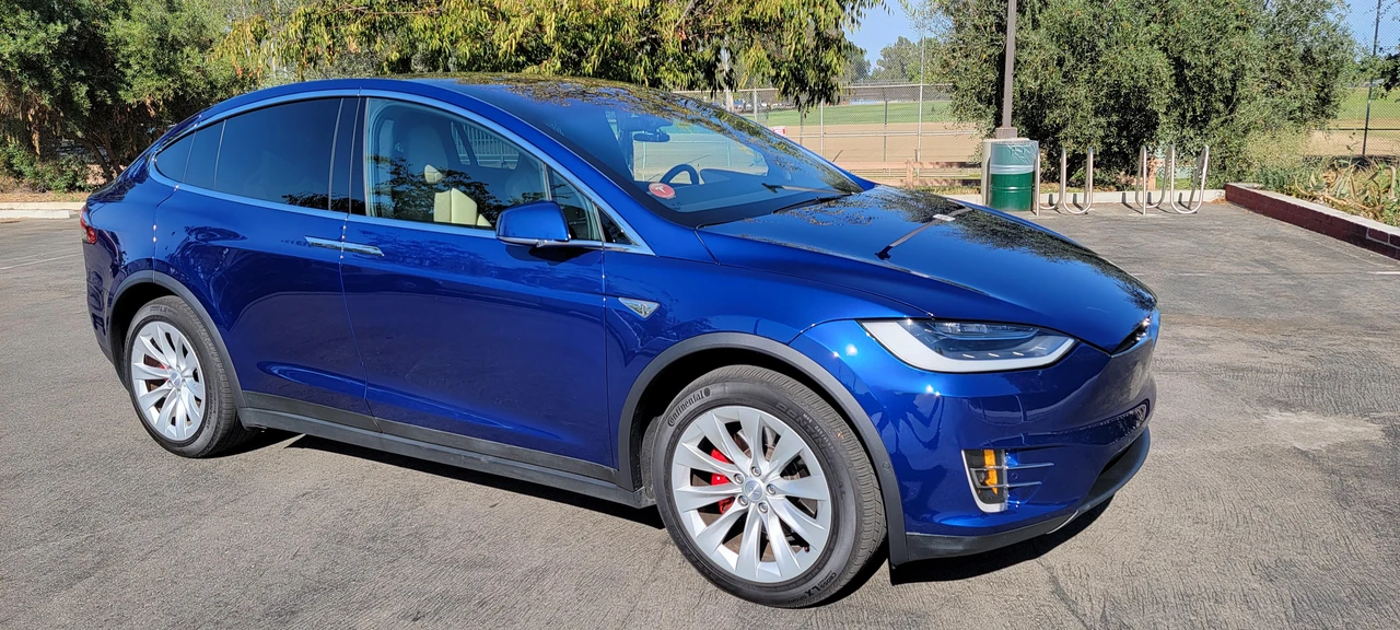 2016 Tesla Model X - Image 14 of 31