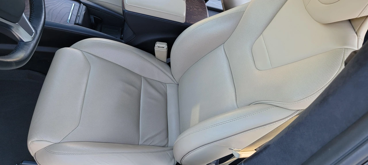 2016 Tesla Model X - Image 26 of 31
