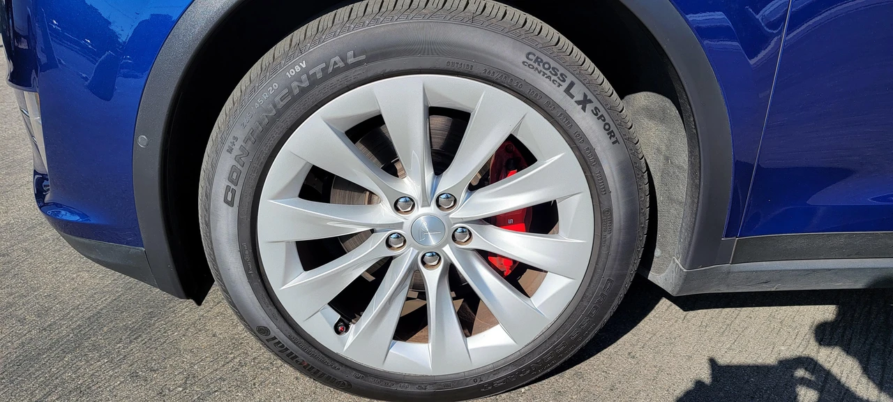2016 Tesla Model X - Image 20 of 31