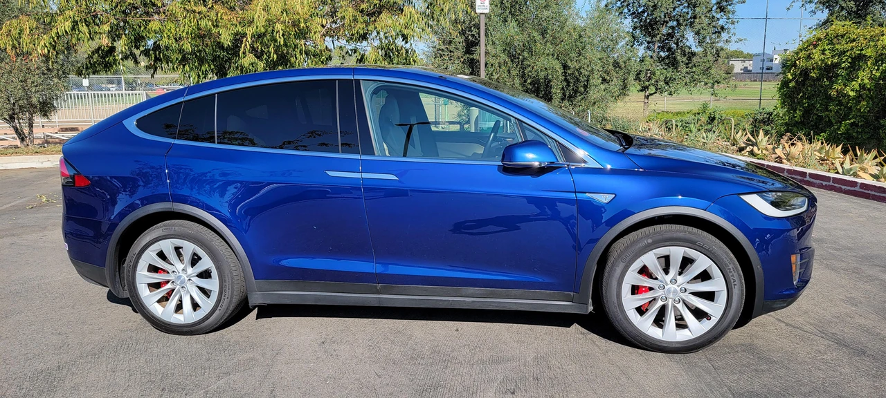 2016 Tesla Model X - Image 12 of 31
