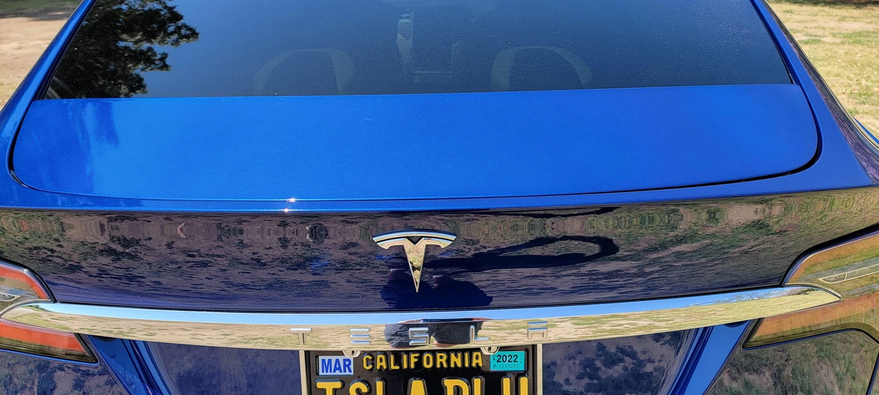 2016 Tesla Model X - Image 17 of 31