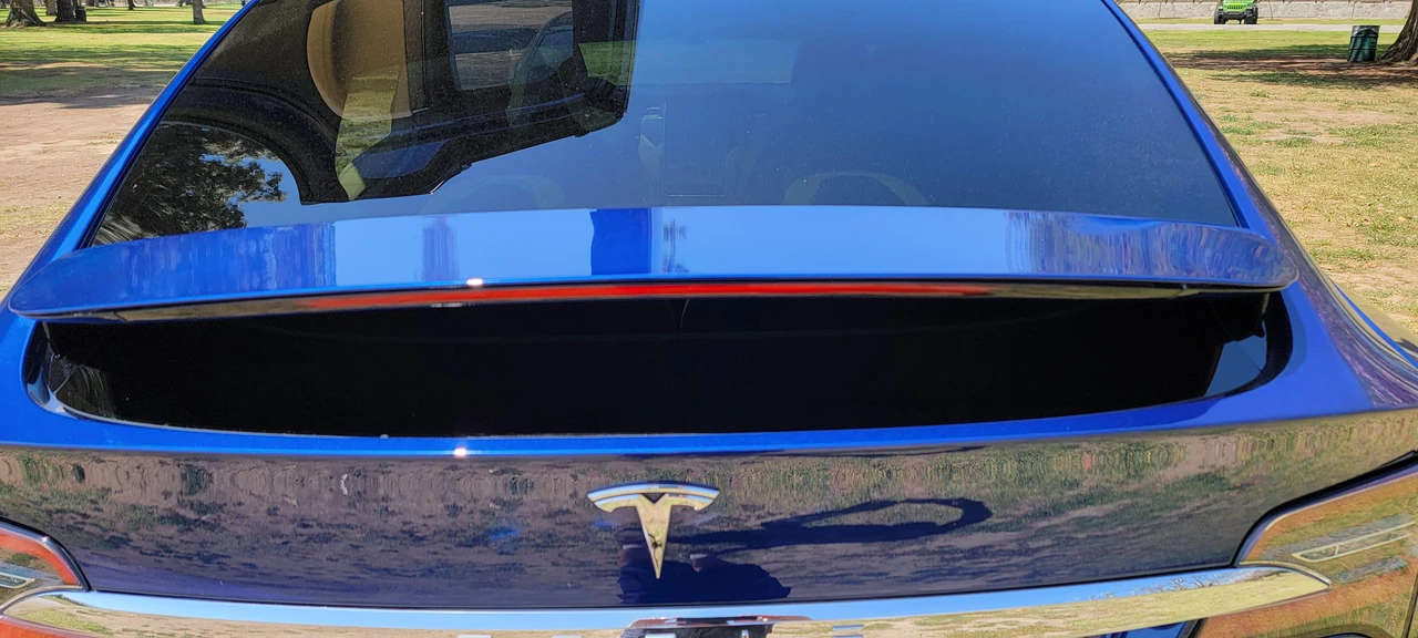 2016 Tesla Model X - Image 18 of 31