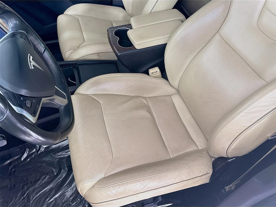 2016 Tesla Model X - Image 17 of 21