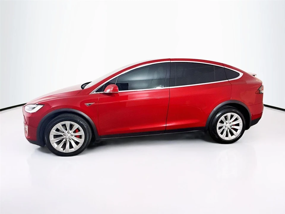 2016 Tesla Model X - Image 4 of 21