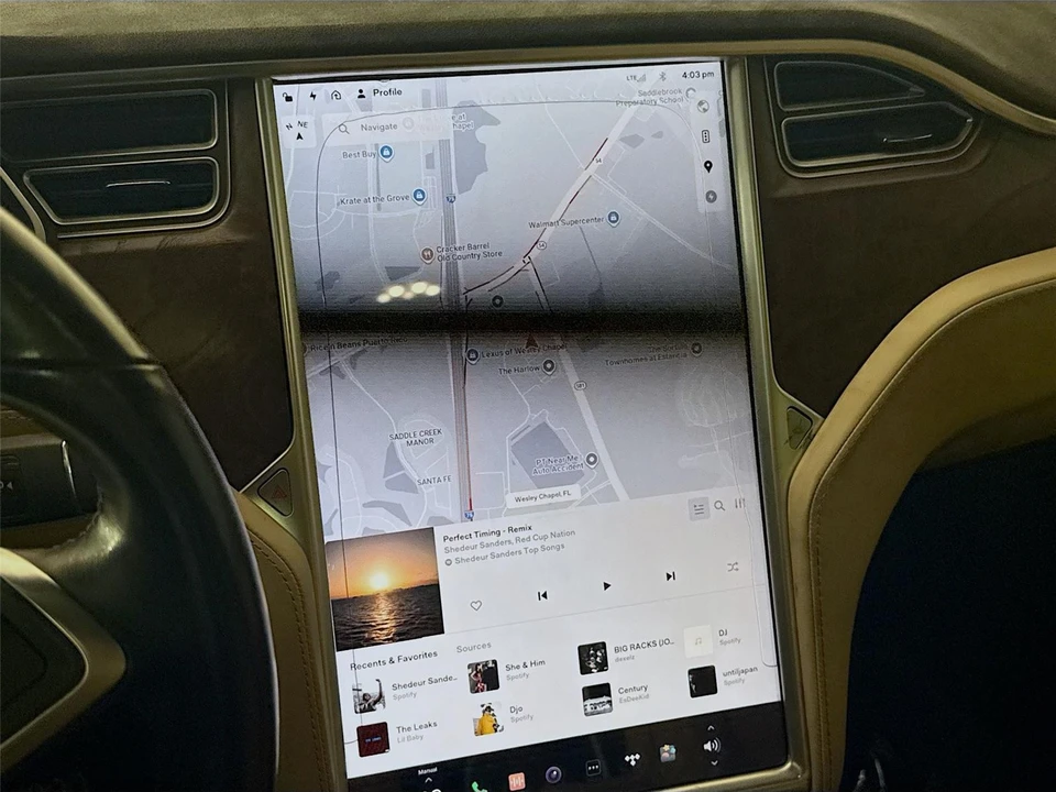 2016 Tesla Model X - Image 14 of 21