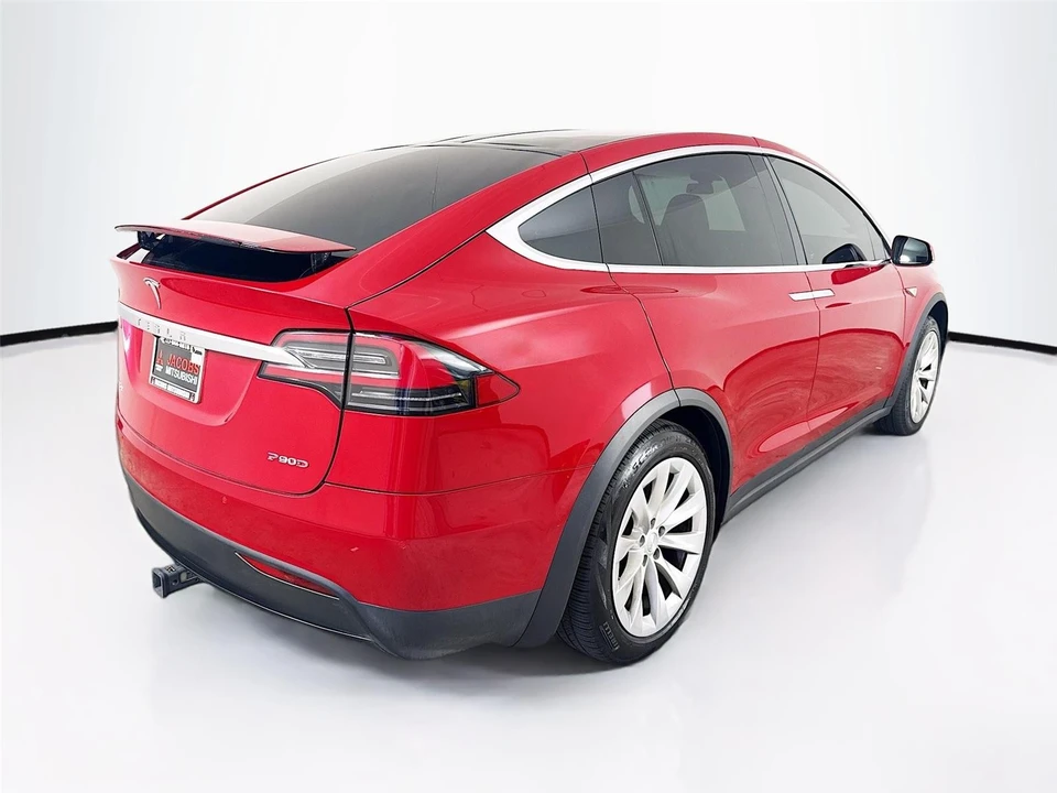 2016 Tesla Model X - Image 7 of 21