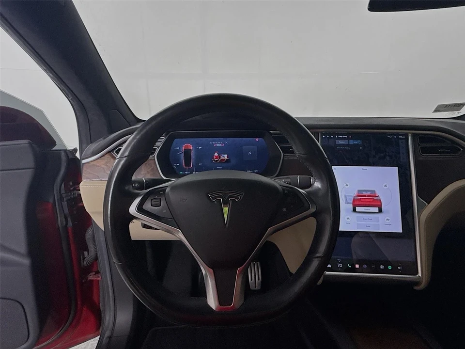 2016 Tesla Model X - Image 7 of 17