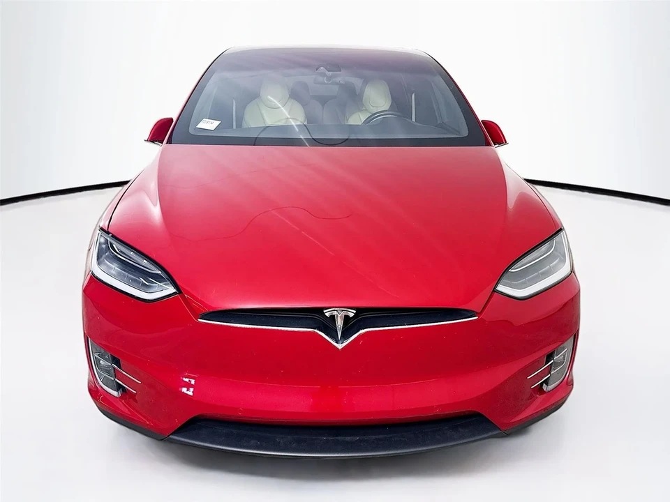 2016 Tesla Model X - Image 2 of 17