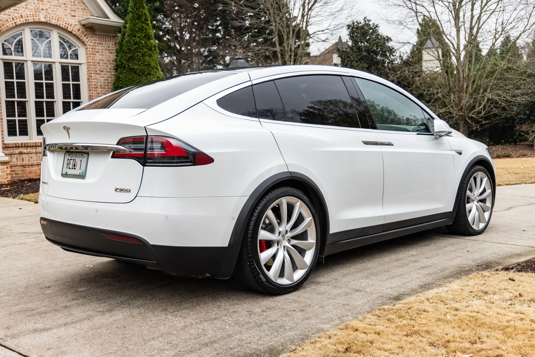 2016 Tesla Model X - Image 9 of 31