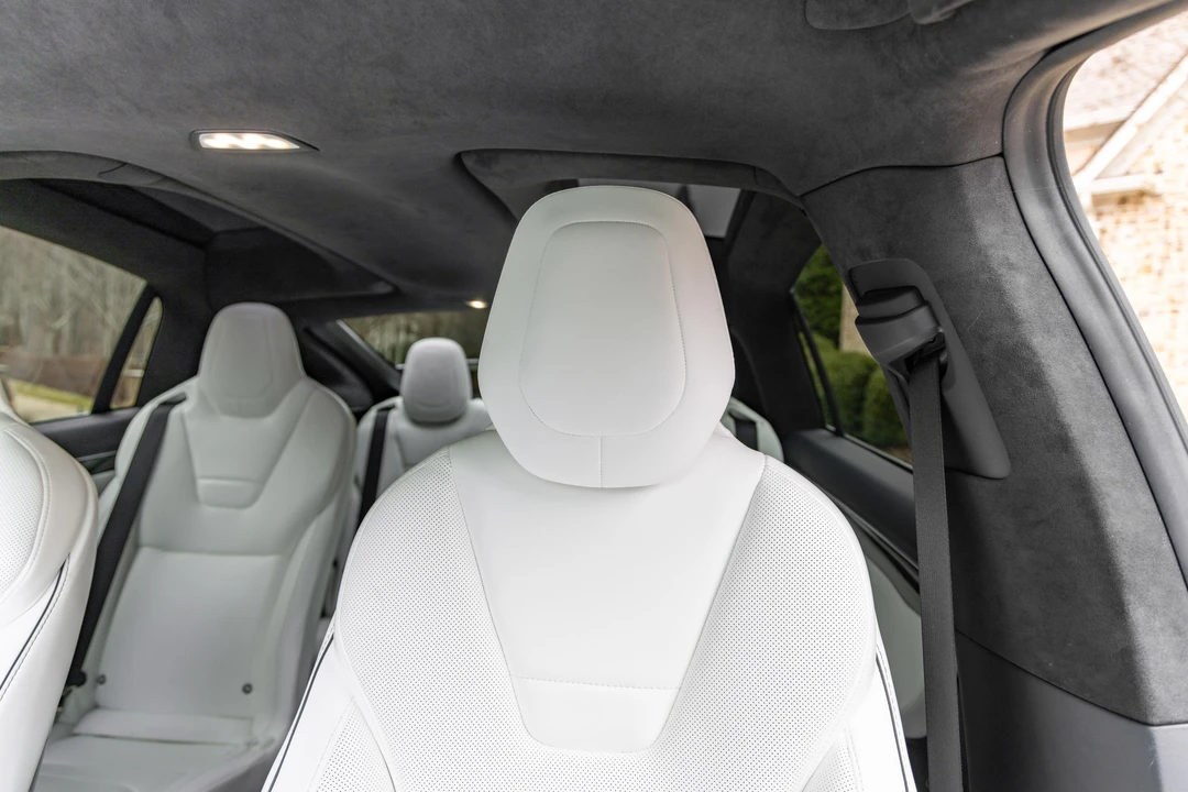 2016 Tesla Model X - Image 31 of 31