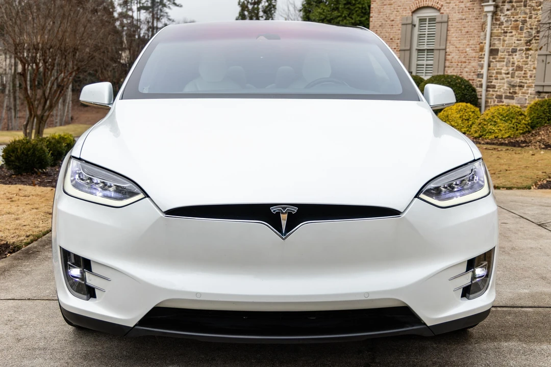 2016 Tesla Model X - Image 2 of 31