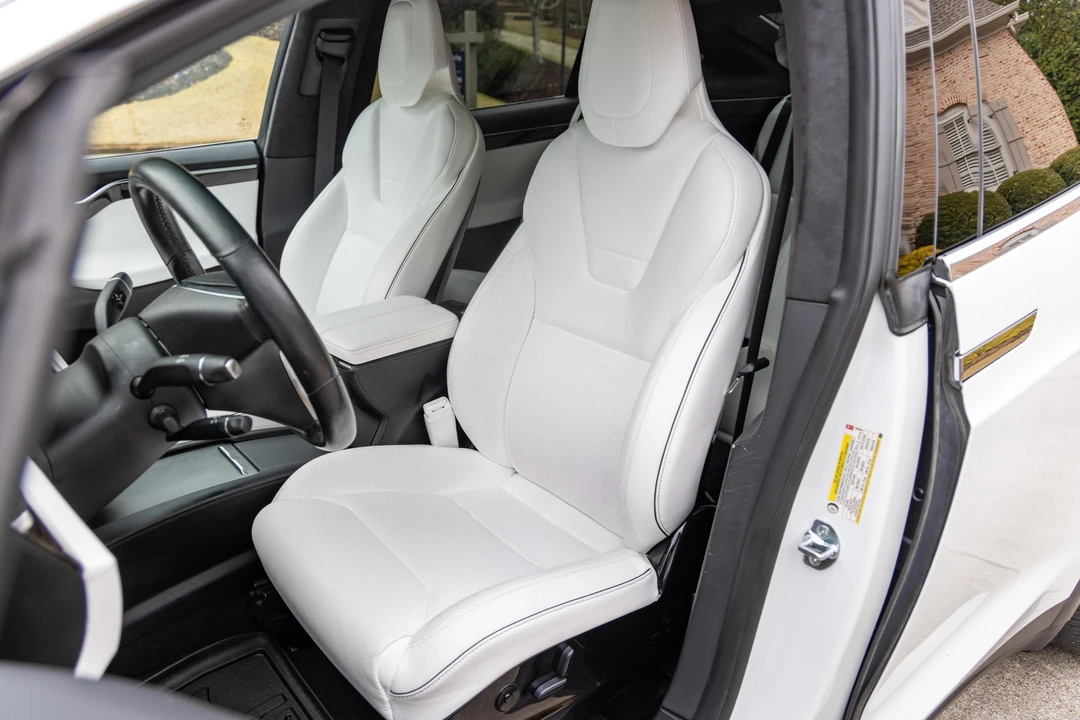 2016 Tesla Model X - Image 28 of 31