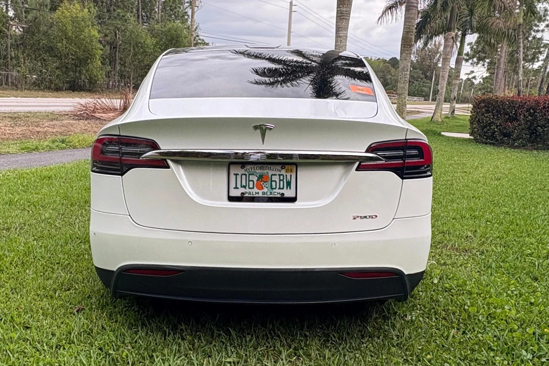 2016 Tesla Model X - Image 5 of 31