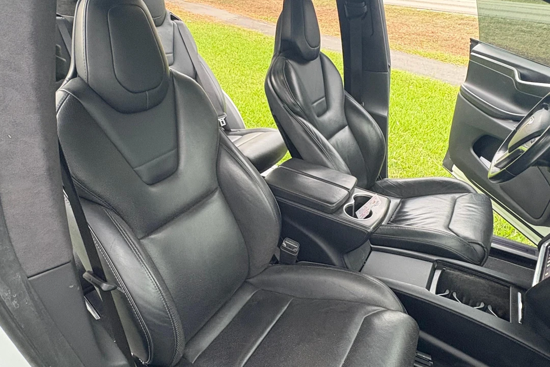 2016 Tesla Model X - Image 31 of 31
