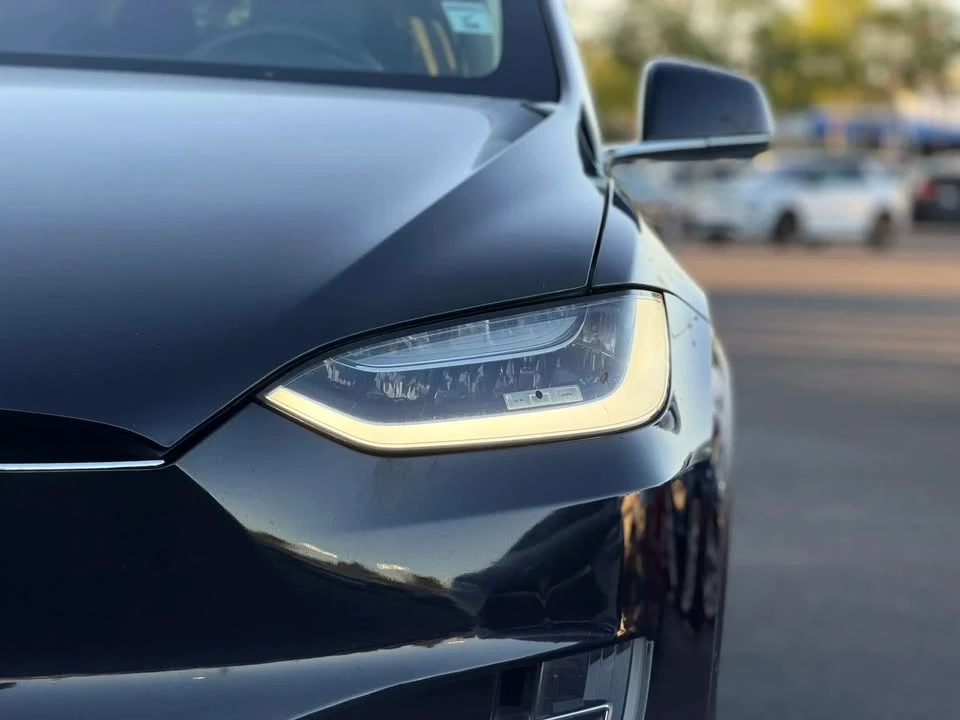 2016 Tesla Model X - Image 5 of 20