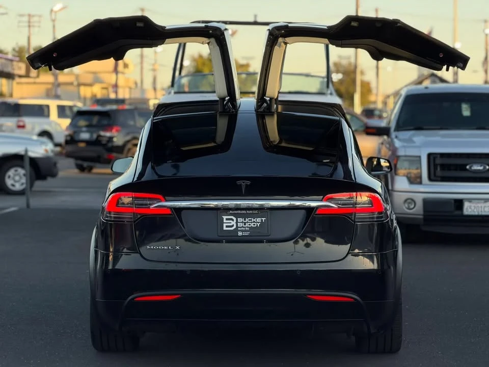 2016 Tesla Model X - Image 7 of 20