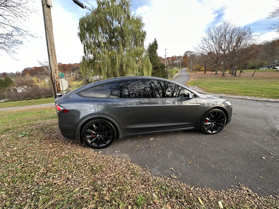 2016 Tesla Model X - Image 8 of 20