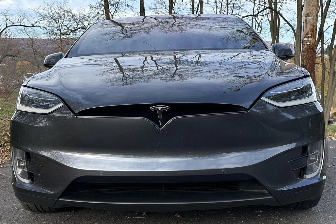 2016 Tesla Model X - Image 2 of 20