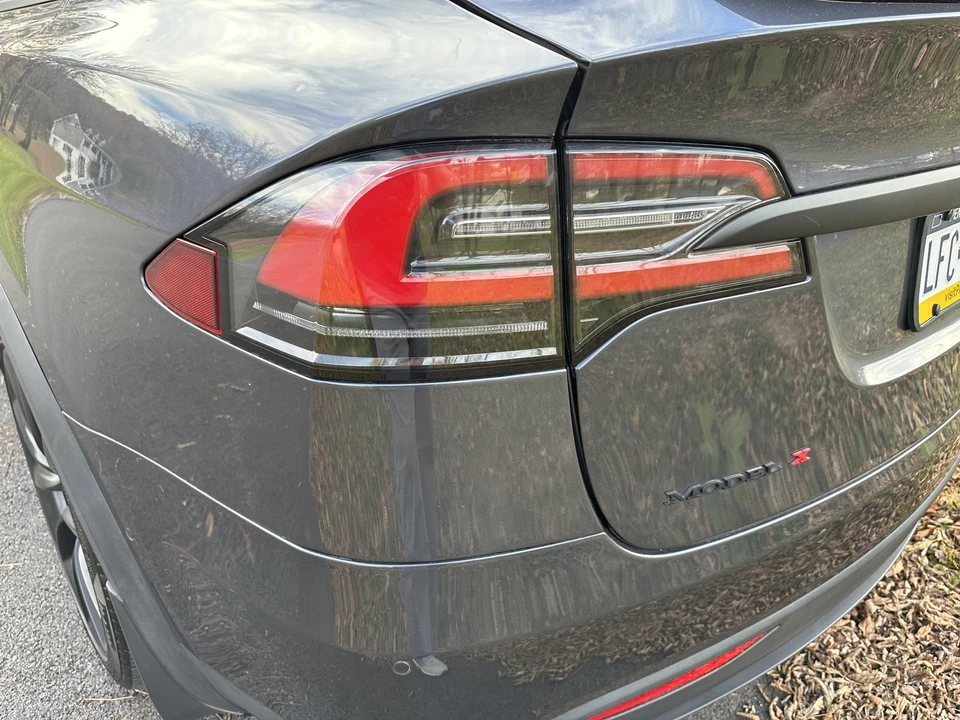 2016 Tesla Model X - Image 12 of 20
