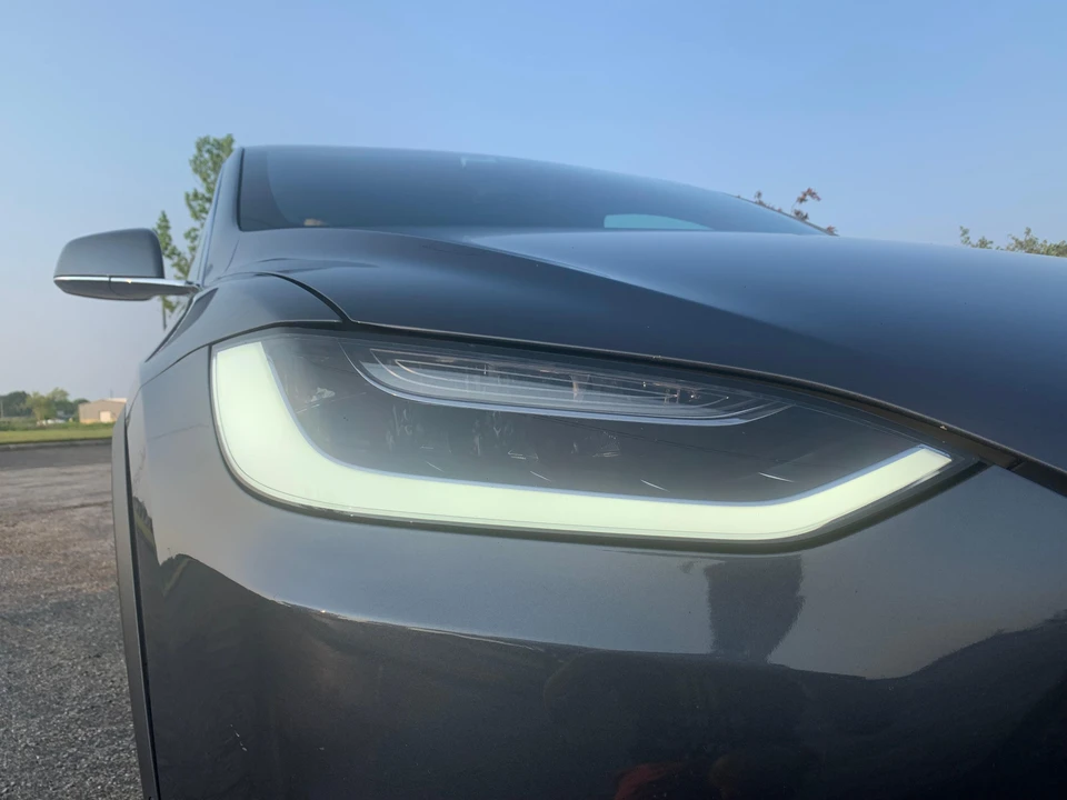 2016 Tesla Model X - Image 27 of 31