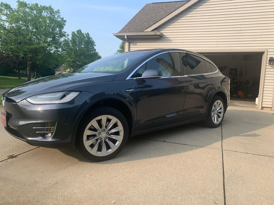 2016 Tesla Model X - Image 9 of 31