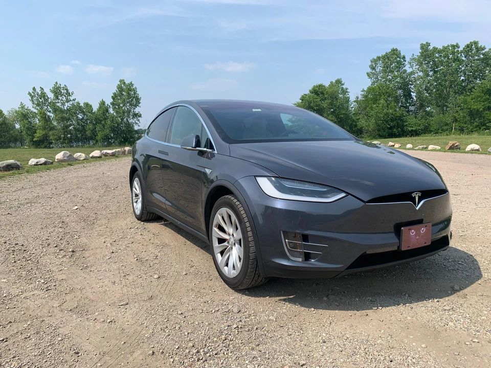 2016 Tesla Model X - Image 20 of 31