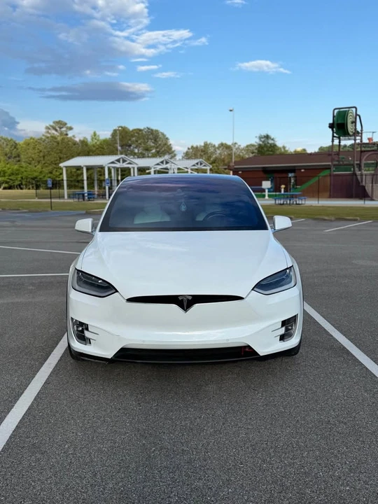 2016 Tesla Model X - Image 2 of 16