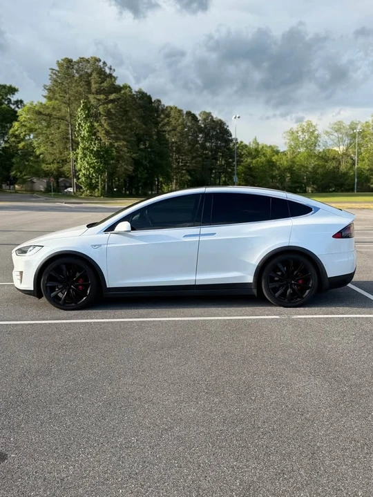 2016 Tesla Model X - Image 7 of 16