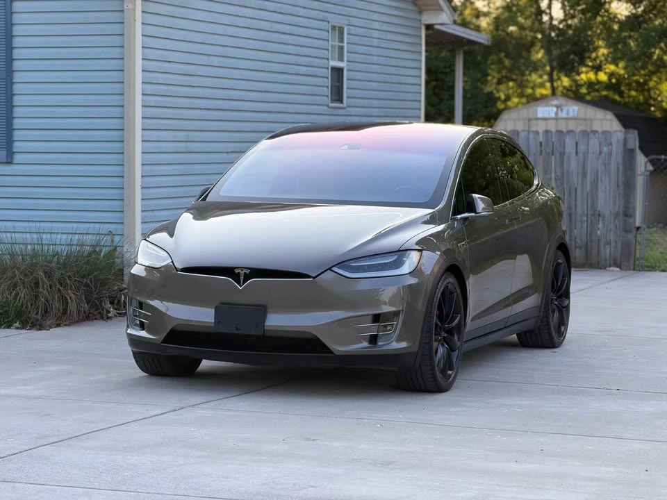 2016 Tesla Model X - Image 8 of 14