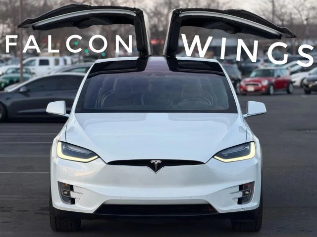 2016 Tesla Model X - Image 10 of 12