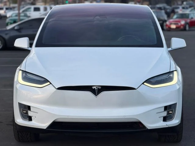 2016 Tesla Model X - Image 5 of 12
