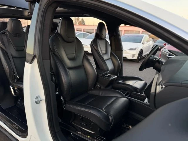 2016 Tesla Model X - Image 15 of 21