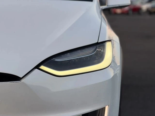 2016 Tesla Model X - Image 6 of 12