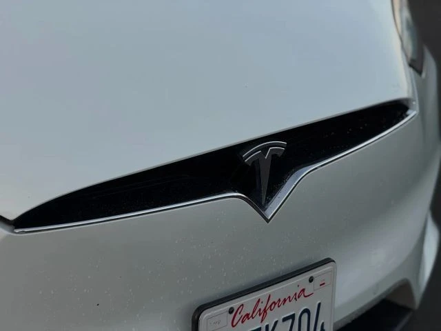 2016 Tesla Model X - Image 4 of 21