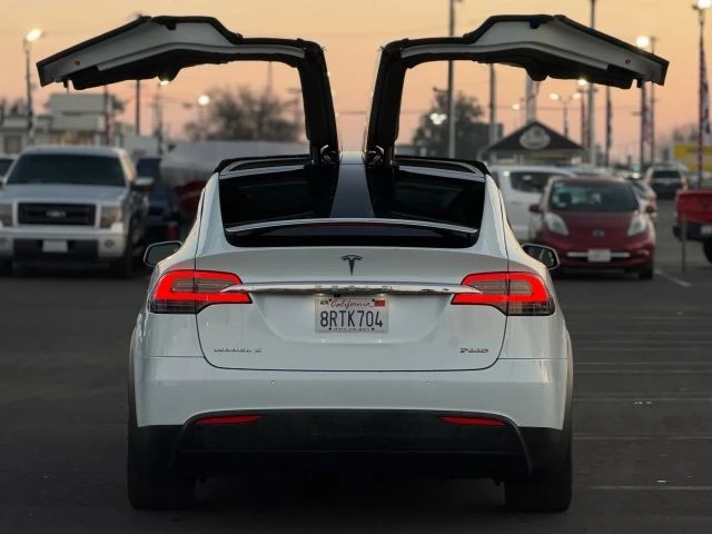 2016 Tesla Model X - Image 12 of 12